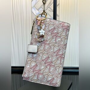 Michael Kors Adele Logo Smart Wallet and Hearts Butterfly Bag Charm